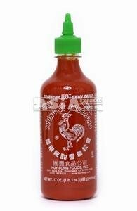 HUY FONG SRIRACHA CHILI SAUCE 435 ML