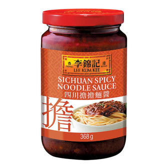 LEE KUM KEE SICHUAN SPICY NOODLE SAUCE 368 GR