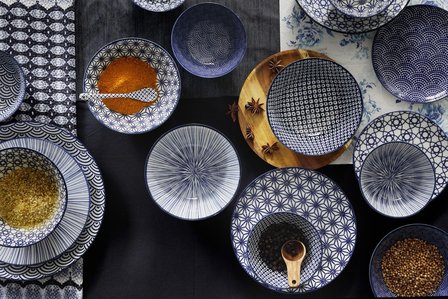 TOKYO DESIGN STUDIO - NIPPON BLUE PLATE 25,7X3CM LINES