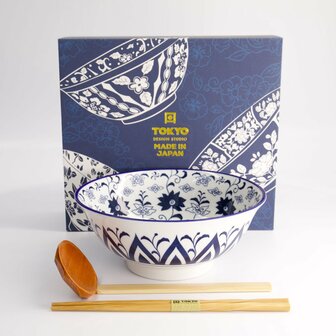 Tokyo Design Studio &ndash; Tokyo Blue &ndash; Botan &nbsp;&ndash;&nbsp; Geschenkset&nbsp;(1x Ramenkom 1300 ml, 1x ramenlepel, 1 paar stokjes)