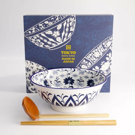 Tokyo Design Studio – Tokyo Blue – Botan  –  Geschenkset (1x Ramenkom 1300 ml, 1x ramenlepel, 1 paar stokjes)